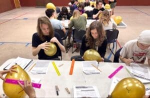 Middle schoolers use balloons to create project at STEM school in Austin.